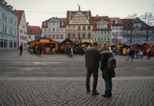 Gdzie leci się najdalej z Polski?