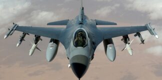 Ile spala F-16 na godzinę?